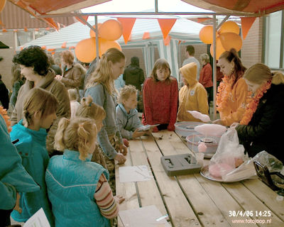 Foto 123 uit koninginnendag 2006