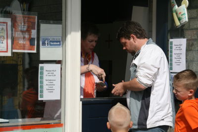 Foto 100 uit Koningsdag 26-04-14