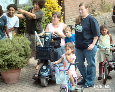 Foto 155 uit carnaval 2006 b.w