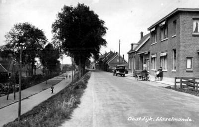 Foto 29 uit Een dorp a_d maas1