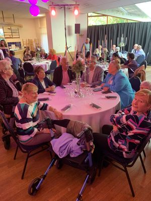 Foto 30 uit Ouderen Gala 6-5-22