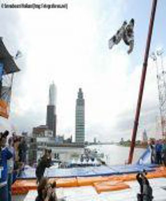 Foto 54 uit big air snowboarden