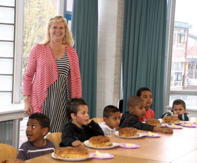 Foto 10 uit PaasBrood Versieren