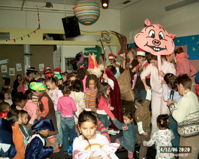 Foto 267 uit sinterklaas 2006 new