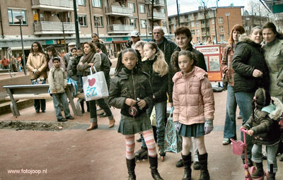 Foto 86 uit openingtokomilobi