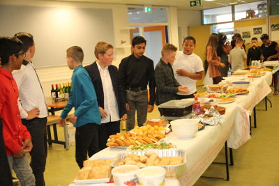 Foto 108 uit RegenboogEindFeest