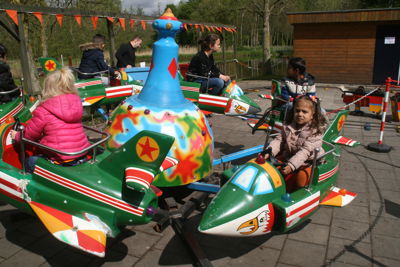 Foto 33 uit 27-4-17 Koningsdag