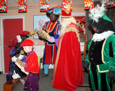 Foto 100 uit Sint in de Stormpolder