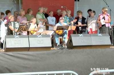 Foto 55 uit wijkparkfeest 2006
