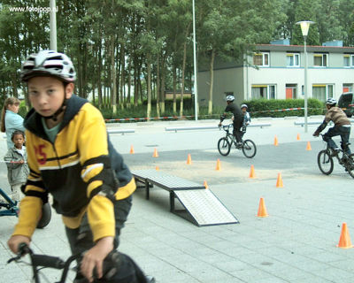 Foto 98 uit wijkfeest de dijk new