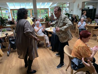 Foto 24 uit Johnie Valentino