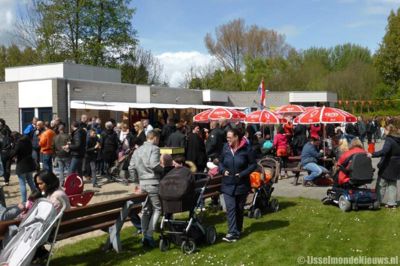 Foto 8 uit 27-4-17 Koningsdag