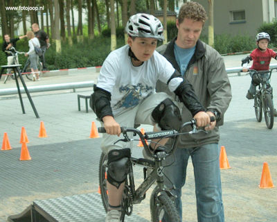 Foto 125 uit wijkfeest de dijk new