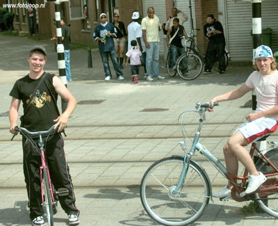 Foto 230 uit Carnaval 2007 b.w