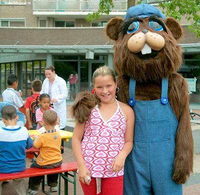 Foto 61 uit geboorte bever 4_6_8