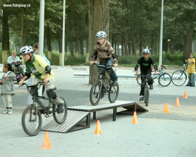 Foto 102 uit wijkfeest de dijk new
