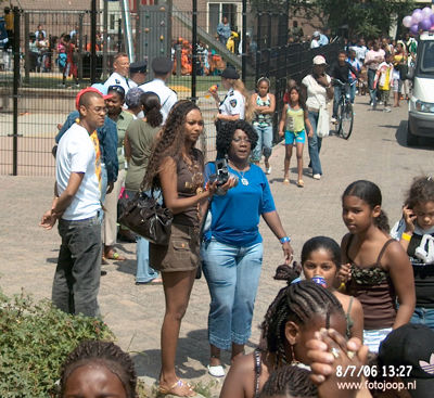 Foto 158 uit carnaval 2006 b.w