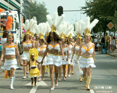 Foto 98 uit carnaval-labandera06