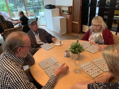 Foto 14 uit GROTE BINGO24-7