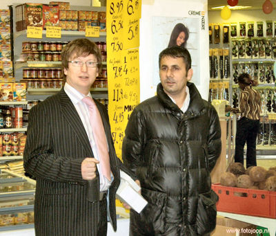 Foto 23 uit openingtokomilobi