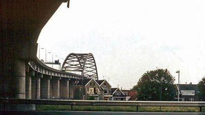 Foto 600 uit BRIENENOORDBRUG