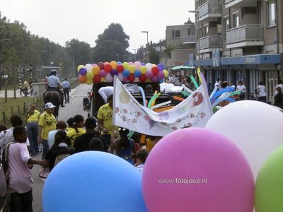 Foto 34 uit zomercarnaval 2005