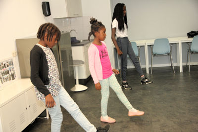 Foto 32 uit Theater & Dans 24-8