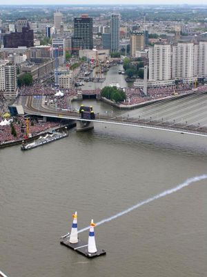 Foto 164 uit red bull air race r.dam