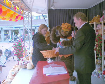 Foto 68 uit berenactie wc.b.w07