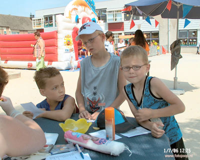 Foto 101 uit opzoomeren 2006 bw