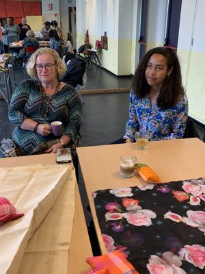 Foto 16 uit naai lesbij Darling