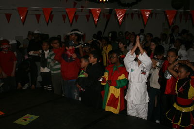 Foto 124 uit RKregenboogcarnaval