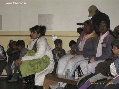 Foto 115 uit holi feest 2006 b.w