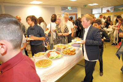 Foto 114 uit RegenboogEindFeest