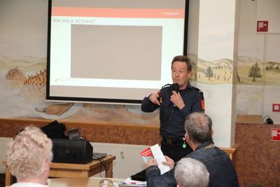 Foto 32 uit Senioren&Veilig11-3