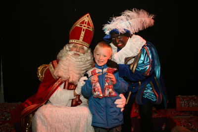 Foto 100 uit Sinterklaas30-11-12
