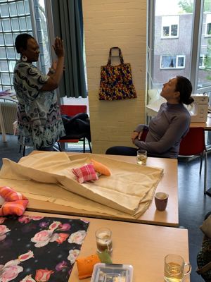 Foto 12 uit naai lesbij Darling