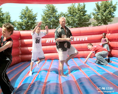 Foto 164 uit opzoomeren 2006 bw