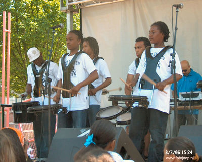 Foto 191 uit carnaval 2006 b.w