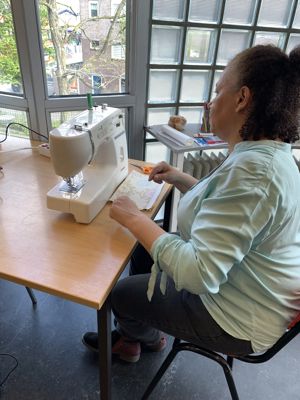 Foto 14 uit naai lesbij Darling