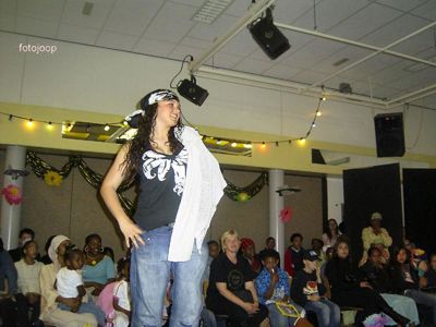 Foto 88 uit miss verkiezing 2005