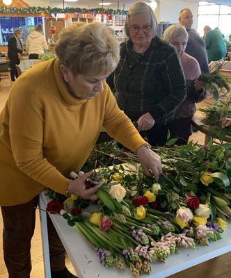 Foto 27 uit Kerststukjes Maken