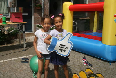 Foto 6 uit Buitenspeeldag08-06