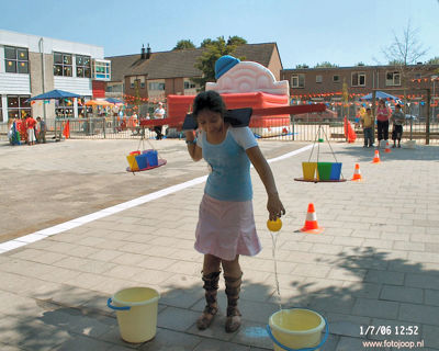 Foto 147 uit opzoomeren 2006 bw