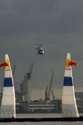 Foto 150 uit red bull air race r.dam