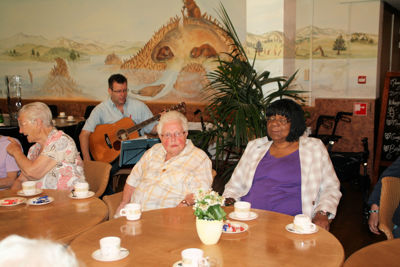 Foto 114 uit Ouderen4Daagse8_6