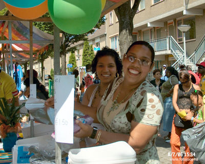 Foto 212 uit carnaval 2006 b.w