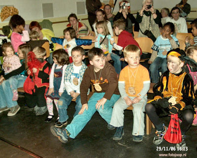 Foto 94 uit sinterklaas 2006 new