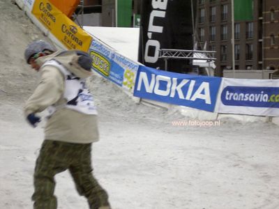 Foto 79 uit big air snowboarden