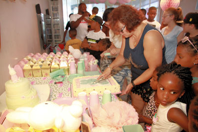 Foto 111 uit KinderfeestBuur24-8